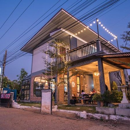 Hostel Yoji House And Cafe Ban Wiang Exterior foto