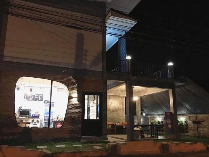 Hostel Yoji House And Cafe Ban Wiang Exterior foto